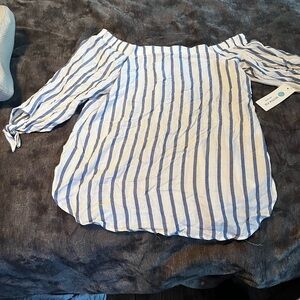 Off the Should white and blue stripped blouse
